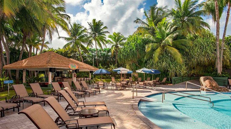Embassy Suites by Hilton San Juan Hotel & Casino Isla Verde, Carolina ...